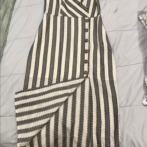 Striped dress - Picture 3 of 3